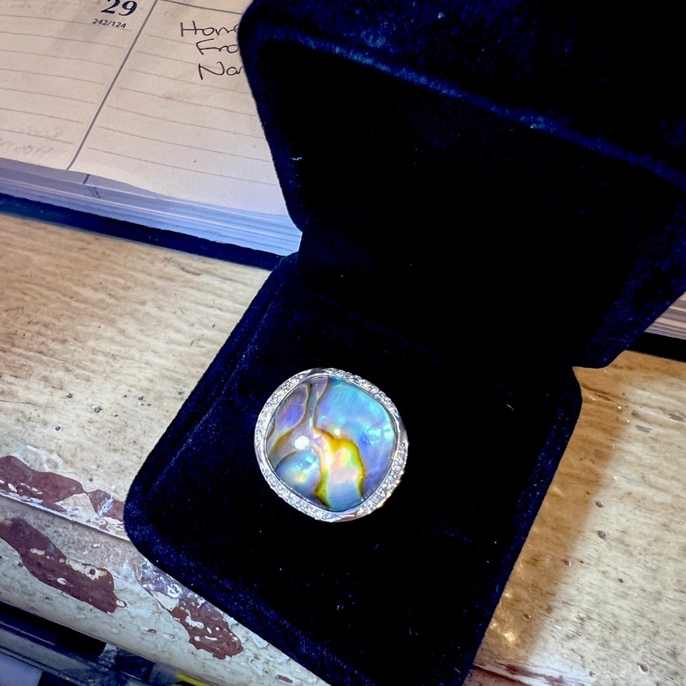 Ippolita stamped sterling/abalone and diamond ring